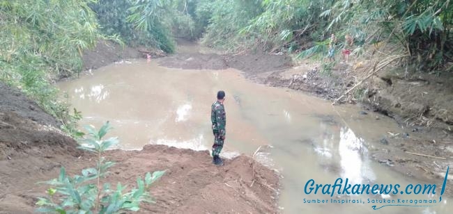 Karya Bakti TNI Kodim 1606/Lobar Restorasi Sungai Hampir Rampung
